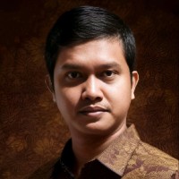 Febry Eka Purwiantono .