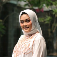 Desy Cahyaliliati