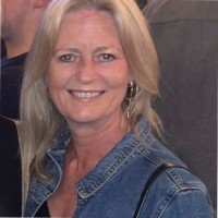 Elaine Teeling