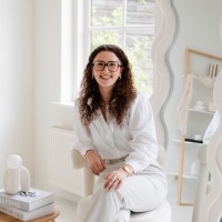 Laura Van Schaik Avila