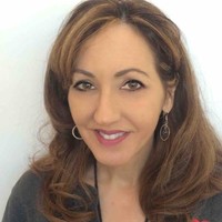 Suzanne Hollis