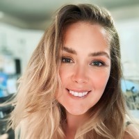 Ana Tomson