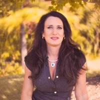Suzanne Heidt