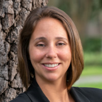 Colleen Ayres