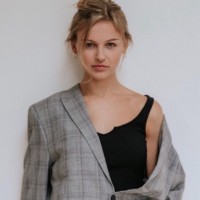 Evi Van Loon