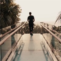 周新杰