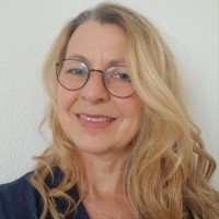 Katrin Arnold