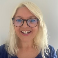 Clare Guest (Marla)