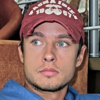 Артём Артем Сергеев
