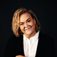 Lotta Mäkinen