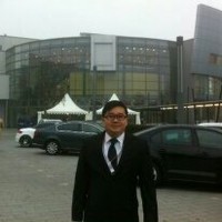 Wengyin Chow
