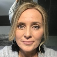 Carolyn (Caz) V.
