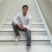 Nils Van Der Voort