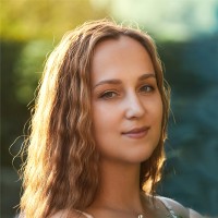 Yuliia Safronova