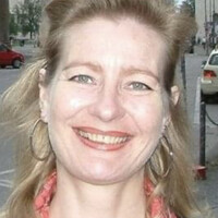 Mona H Lund