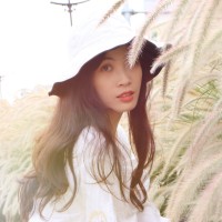 Iris Chow