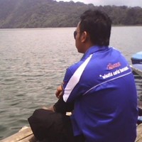 poetih hitam