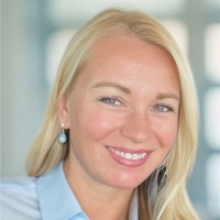 Sienna Wagnon, Mba