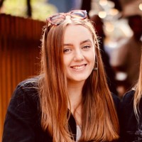 Nia Davies