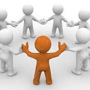 R M