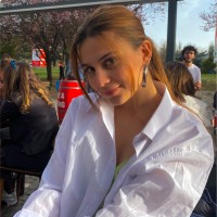 Ecem Ayhan
