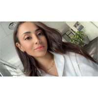 Zahia Tahari