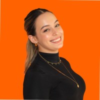 Maria Victoria Oliveira Pinheiro