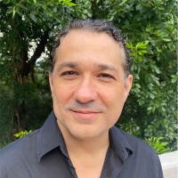 Manuel Flores Ayala 🔶