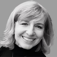 Iris Käsbohrer-Schierl