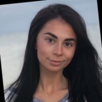 Анна Мир