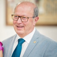 Rafa Domínguez Lillo VECINO JUAN GIL-ALBERT, 26-5º