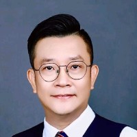 Steven Hoe, Acim, Des