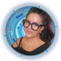 LeeZa Renee Milano 📲 🚗 ☁️  📊