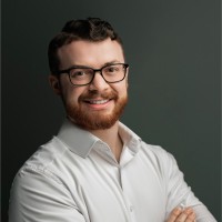 Evan Benton