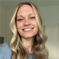 Nicole Diebold, Asa