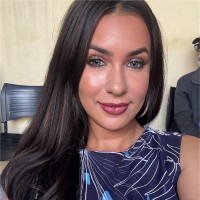 Adriana Henrique dos Santos Alves