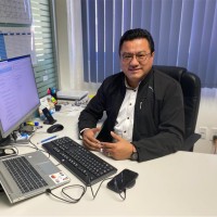 David González