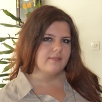 Dena Frljak