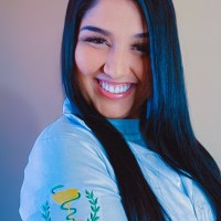 Júlia Santos