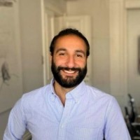 Nima Axenlod