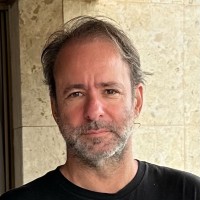 Dr. Bernardo Lustosa