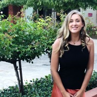 Julia Wallis