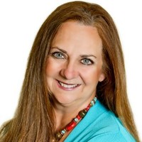 Suzi S.
