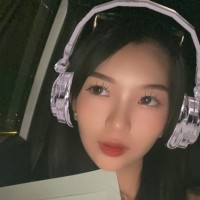 Mia Vo