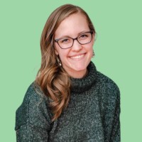 Nicole Holle