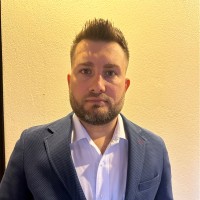 Andrey Solís
