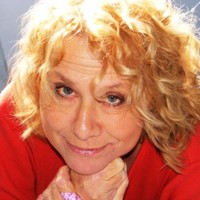 Sandie lee Muncaster