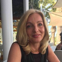 Anita Gur
