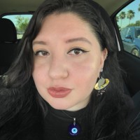 Naida Hernandez
