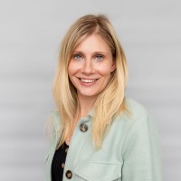 Lauren Abrams